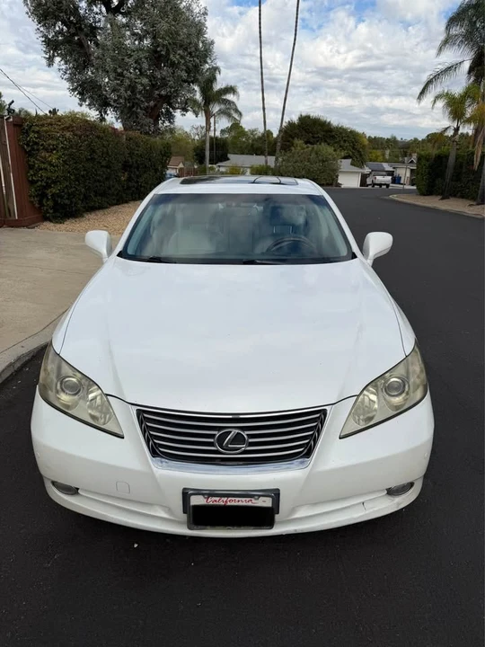 2008 Lexus ES 5th Gen - Image 3 of 18