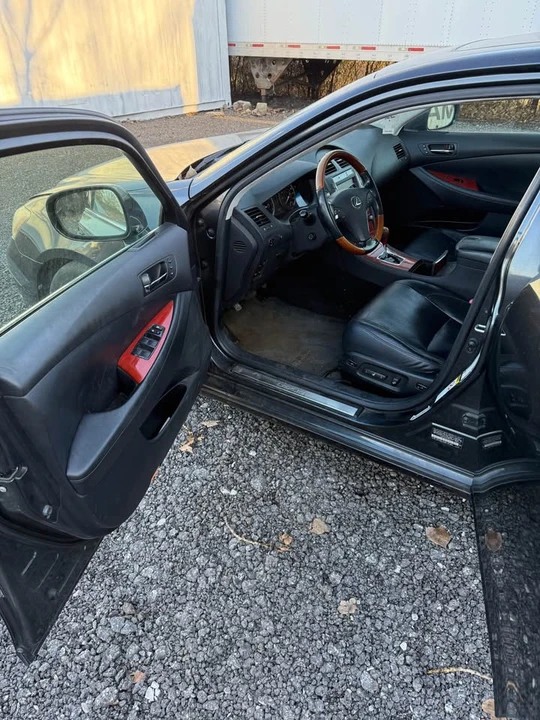 2008 Lexus ES 4th Gen - Image 11 of 19