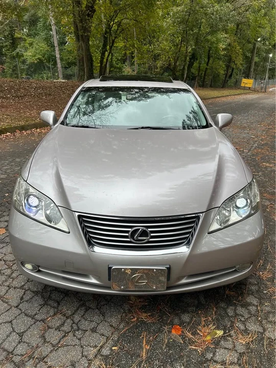 2008 Lexus ES 4th Gen - Image 2 of 16