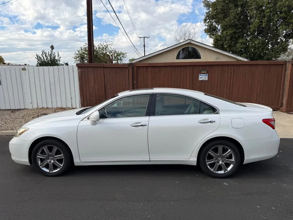 2008 Lexus ES 5th Gen - Image 15 of 18