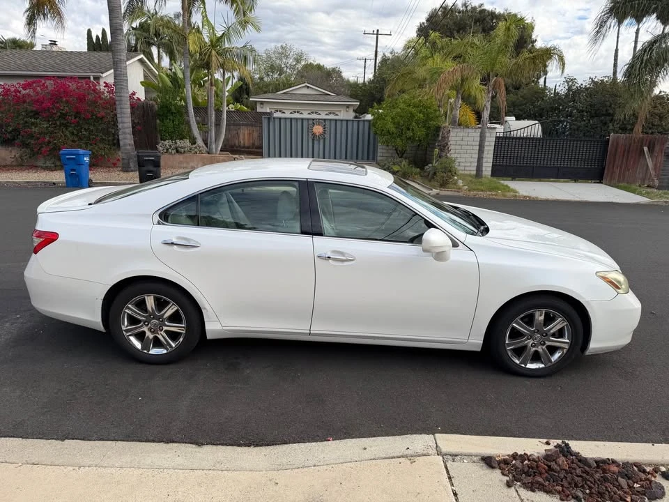 2008 Lexus ES 5th Gen - Image 14 of 18
