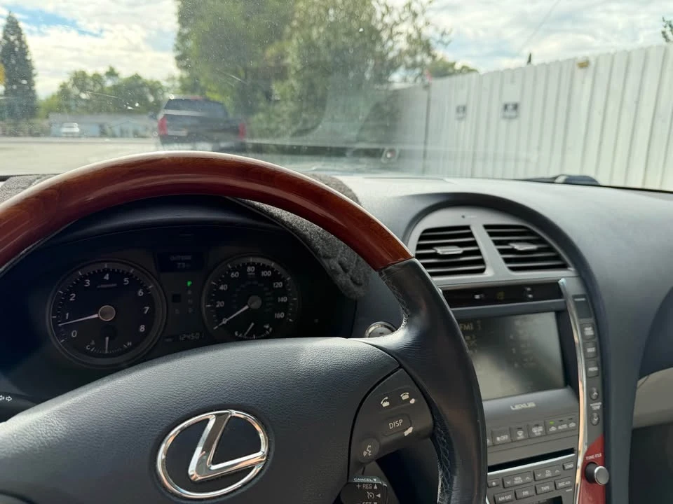 2008 Lexus ES 5th Gen - Image 17 of 18