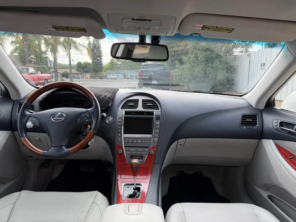 2008 Lexus ES 5th Gen - Image 12 of 18