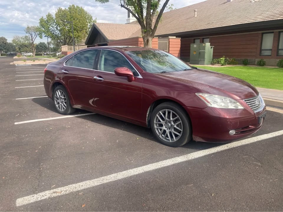 2008 Lexus ES 5th Gen - Image 2 of 14