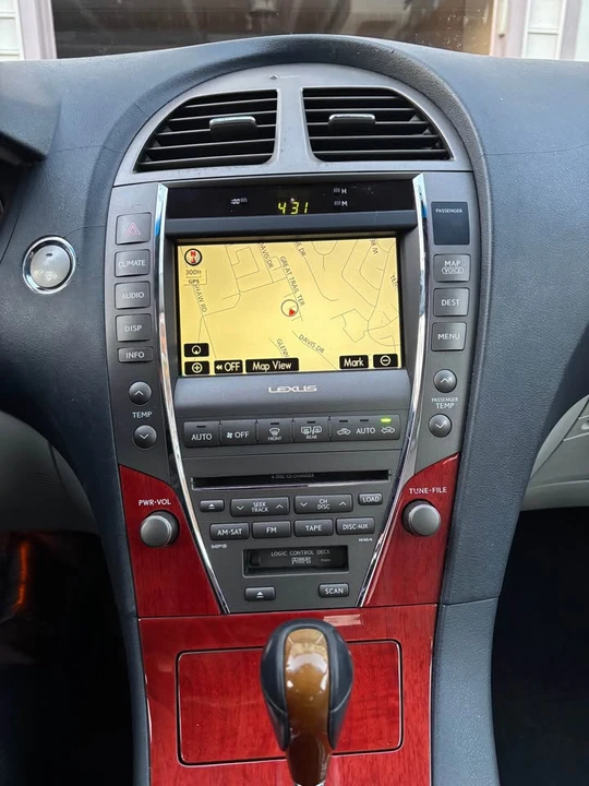 2008 Lexus ES 5th Gen - Image 8 of 20