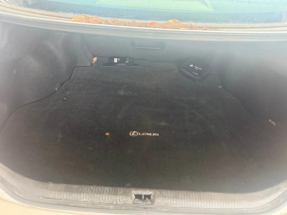 2008 Lexus ES 4th Gen - Image 10 of 13