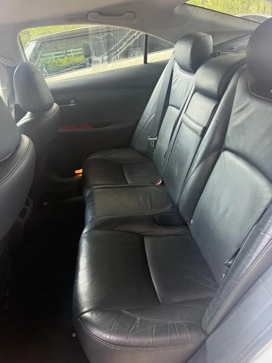 2008 Lexus ES 4th Gen - Image 7 of 13