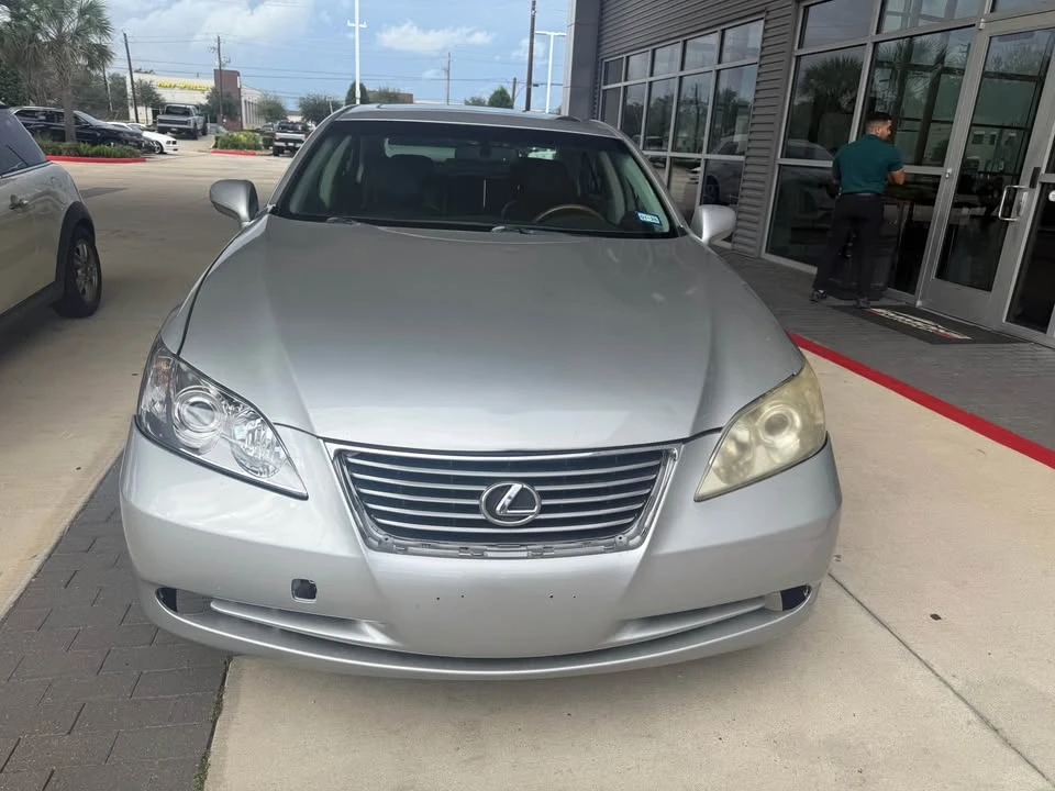 2008 Lexus ES 4th Gen - Image 2 of 13