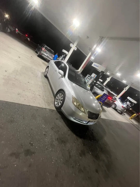 2008 Lexus ES 4th Gen - Image 2 of 6