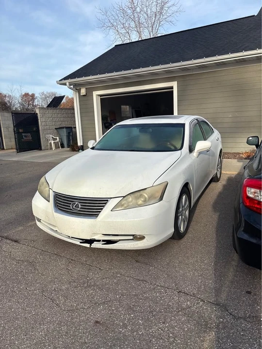 2008 Lexus ES 5th Gen - Image 4 of 4