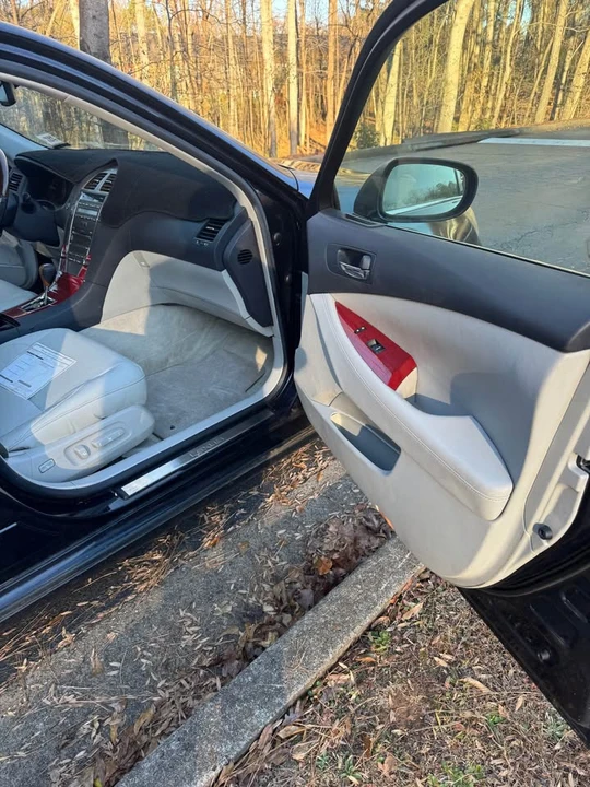 2008 Lexus ES 5th Gen - Image 9 of 14