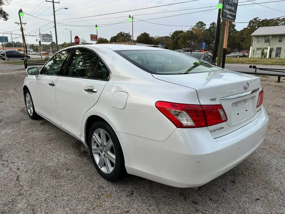 2008 Lexus ES 5th Gen - Image 5 of 19
