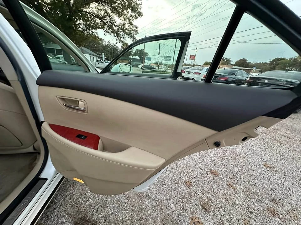 2008 Lexus ES 5th Gen - Image 16 of 19
