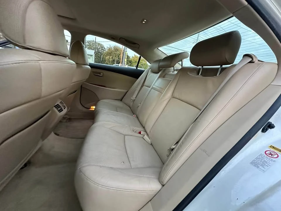 2008 Lexus ES 5th Gen - Image 13 of 19