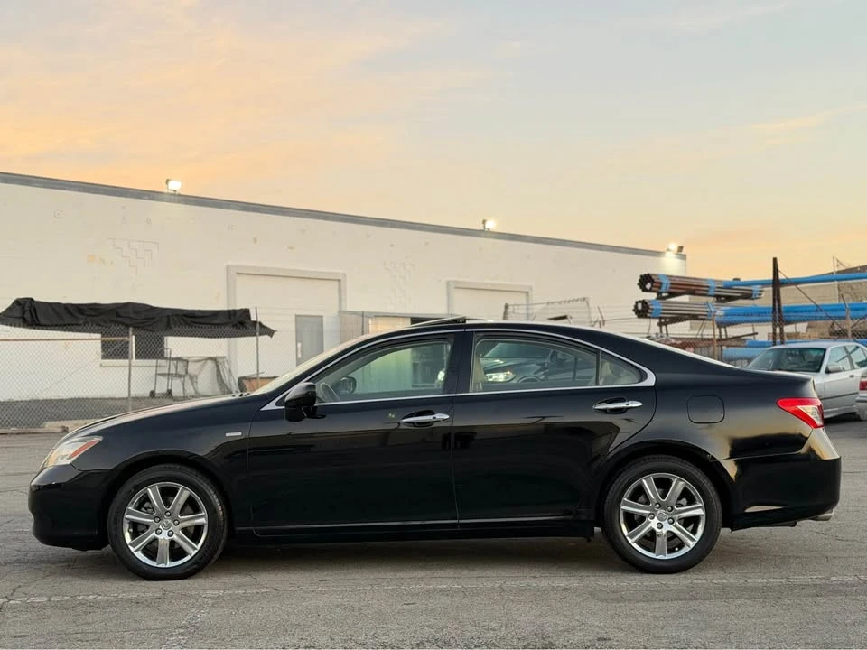 2008 Lexus ES 5th Gen - Image 3 of 13