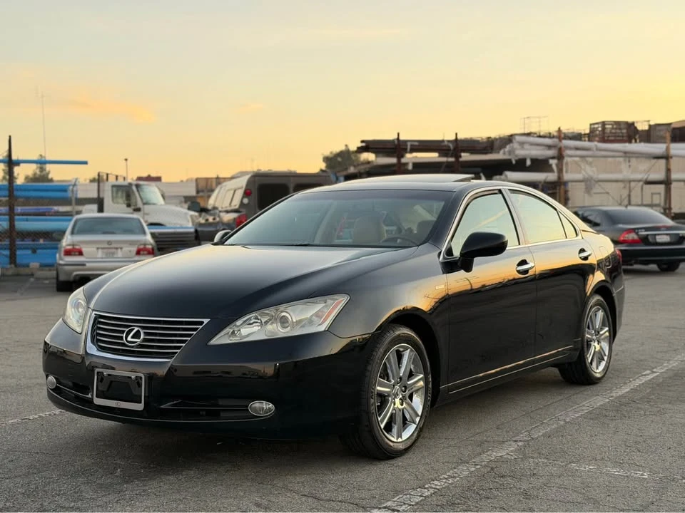 2008 Lexus ES 5th Gen - Image 2 of 13