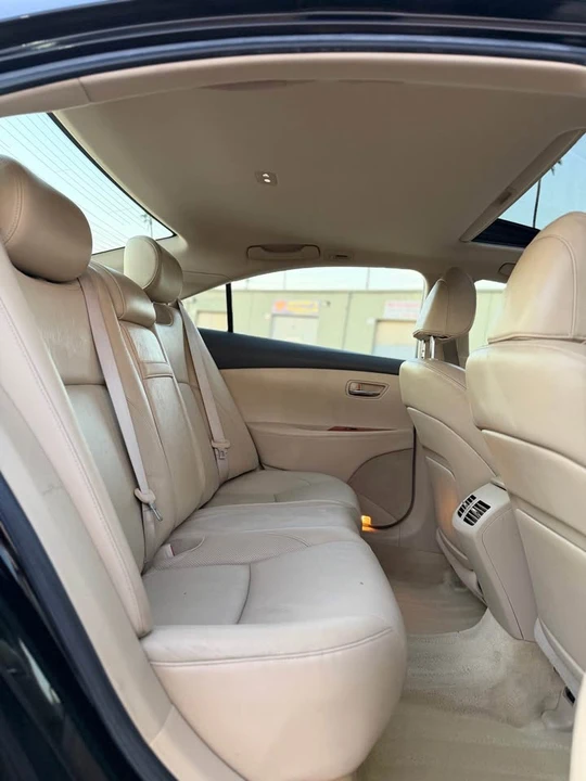 2008 Lexus ES 5th Gen - Image 11 of 13