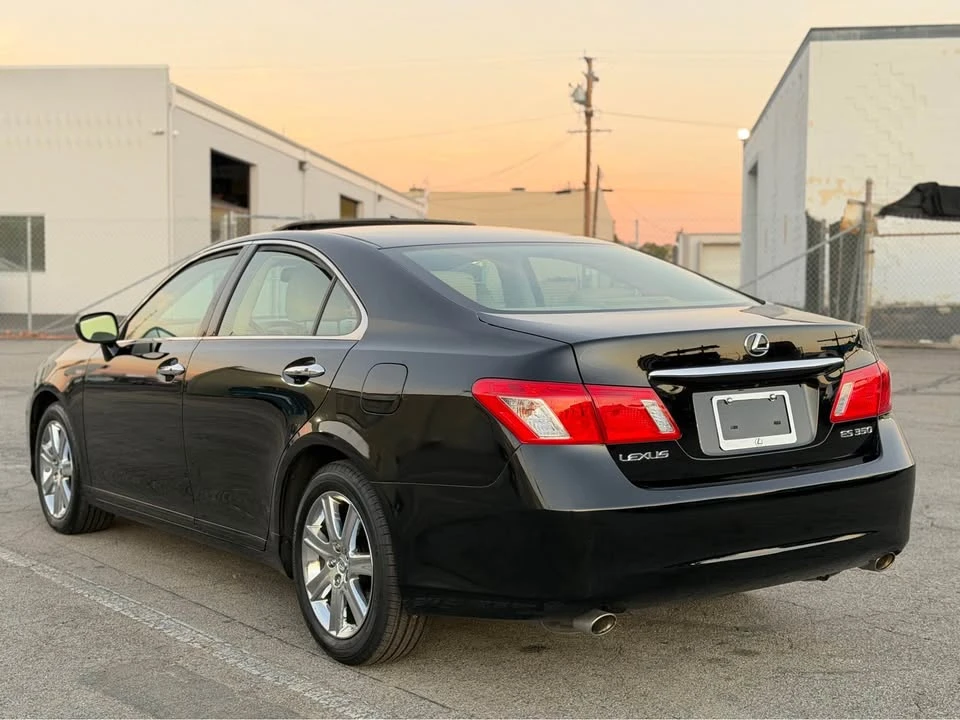 2008 Lexus ES 5th Gen - Image 5 of 13