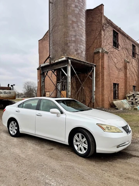 2008 Lexus ES 5th Gen - Image 4 of 13