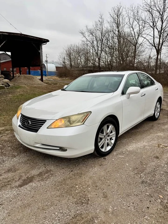 2008 Lexus ES 5th Gen - Image 2 of 13