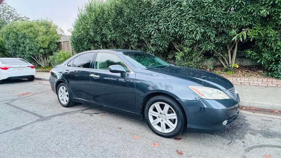 2008 Lexus ES 5th Gen - Image 5 of 12