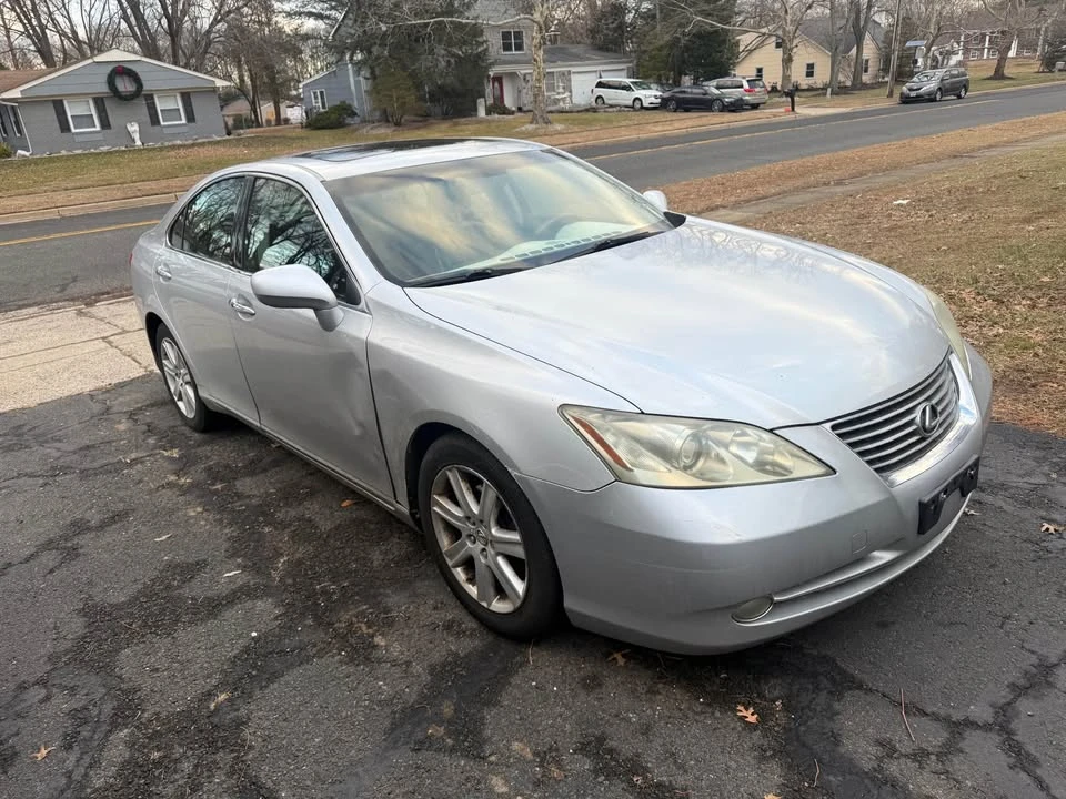 2008 Lexus ES 5th Gen - Image 3 of 8