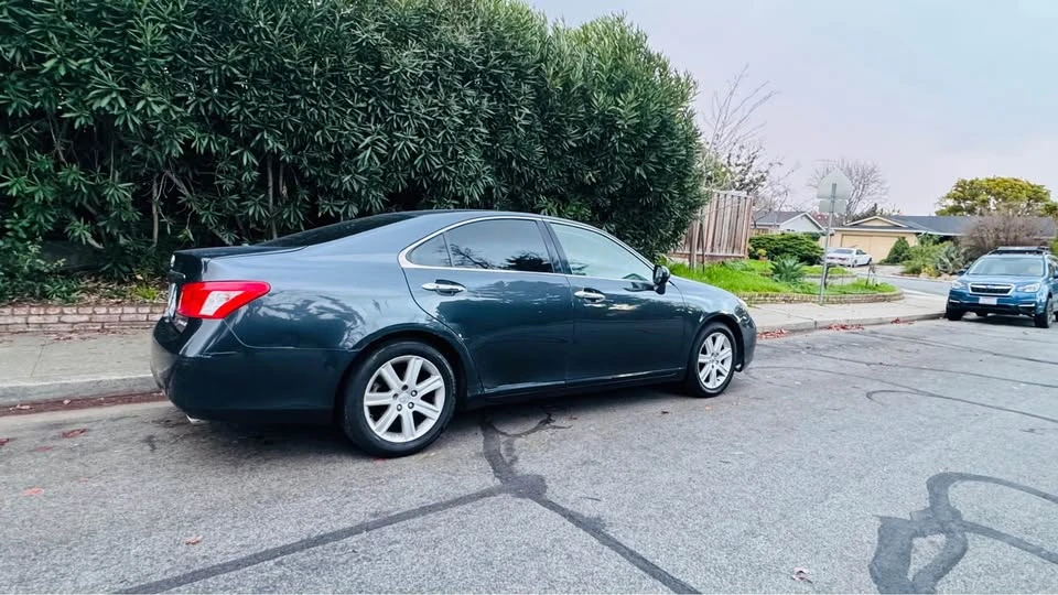 2008 Lexus ES 5th Gen - Image 3 of 12