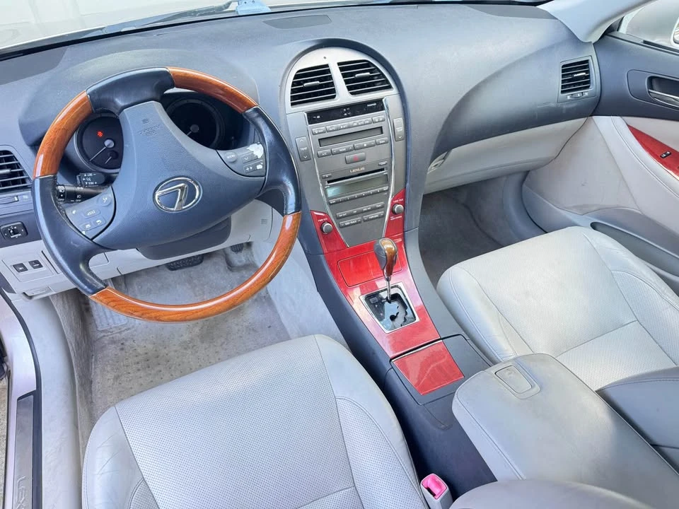 2008 Lexus ES 5th Gen - Image 6 of 10