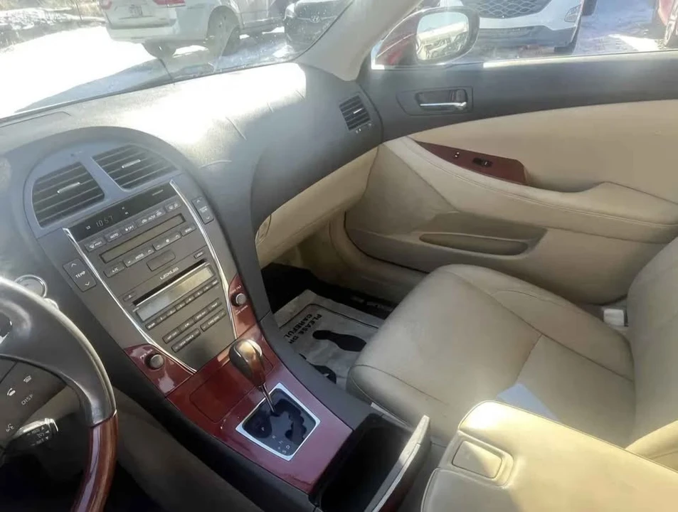 2008 Lexus ES 5th Gen - Image 8 of 10