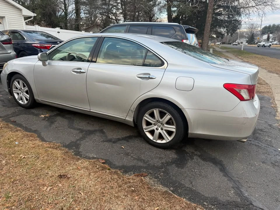 2008 Lexus ES 5th Gen - Image 6 of 8
