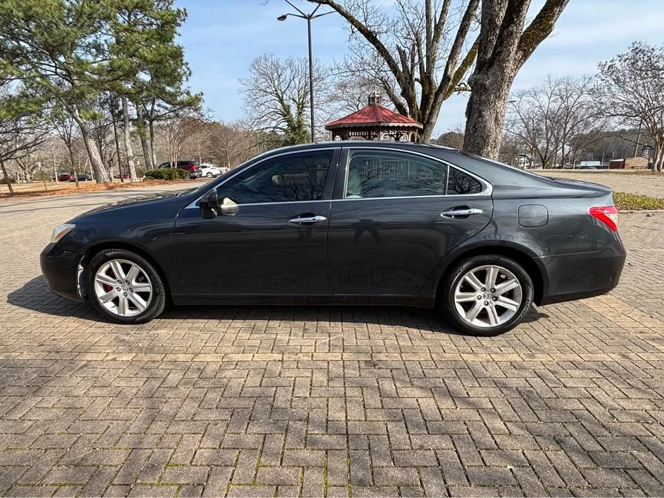 2008 Lexus ES 4th Gen - Image 8 of 13