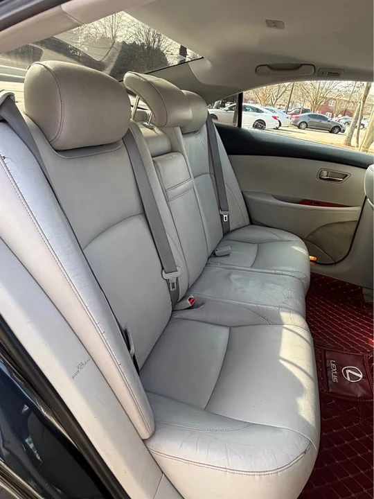 2008 Lexus ES 4th Gen - Image 11 of 13