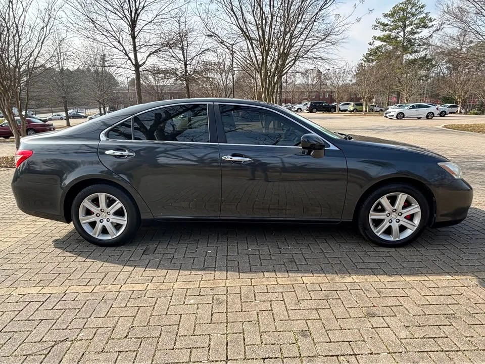 2008 Lexus ES 4th Gen - Image 4 of 13