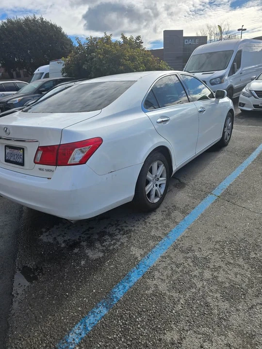 2008 Lexus ES 4th Gen - Image 2 of 6