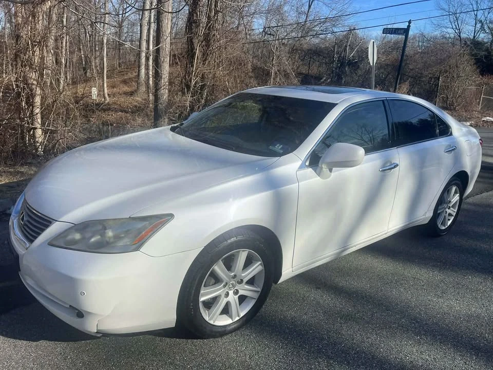 2008 Lexus ES 5th Gen - Image 3 of 10