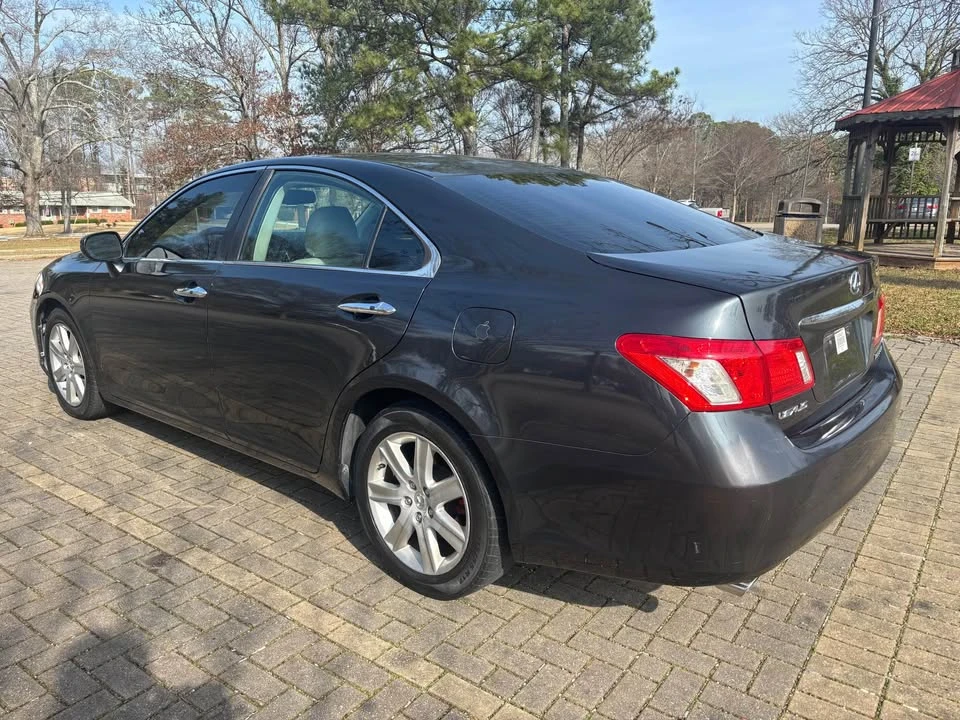 2008 Lexus ES 4th Gen - Image 7 of 13