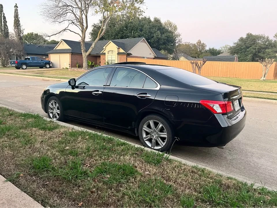 2008 Lexus ES 5th Gen - Image 3 of 12