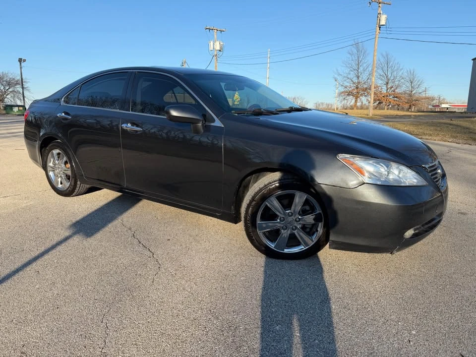 2008 Lexus ES 5th Gen - Image 3 of 11