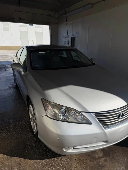 2008 Lexus ES 5th Gen - Image 5 of 16