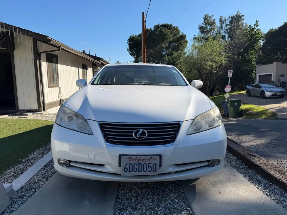 2008 Lexus ES 4th Gen - Image 4 of 9