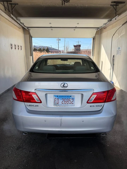 2008 Lexus ES 5th Gen - Image 2 of 16