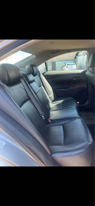 2008 Lexus ES 5th Gen - Image 2 of 6