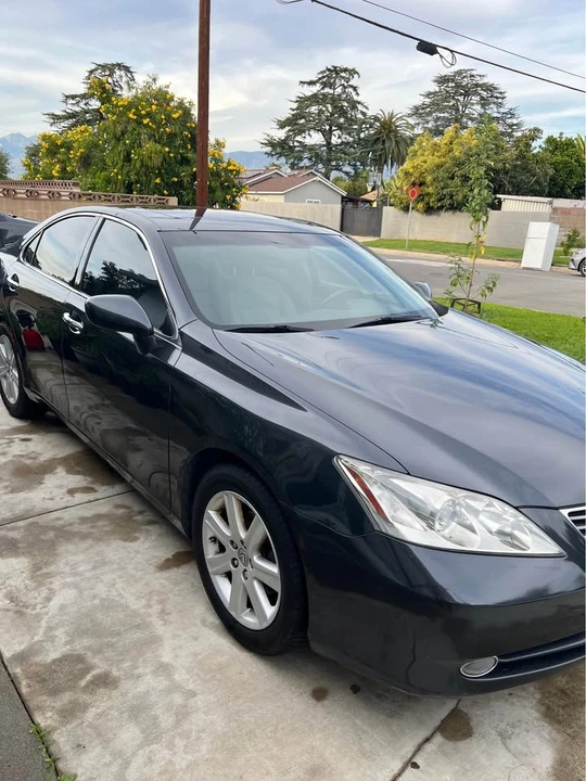 2008 Lexus ES 5th Gen - Image 5 of 11