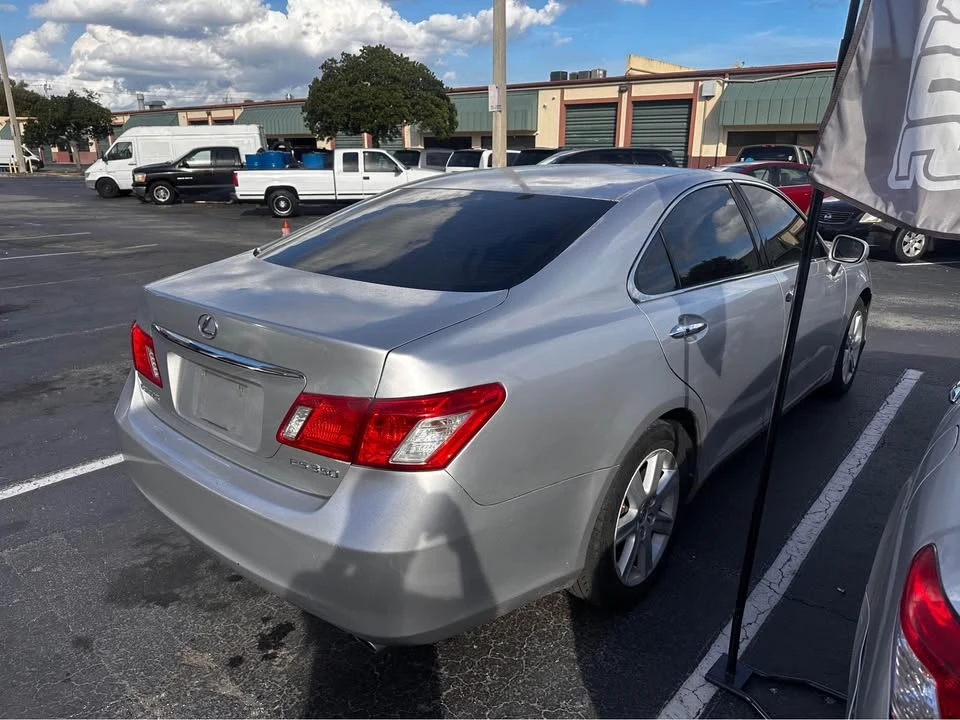 2008 Lexus ES 4th Gen - Image 4 of 7