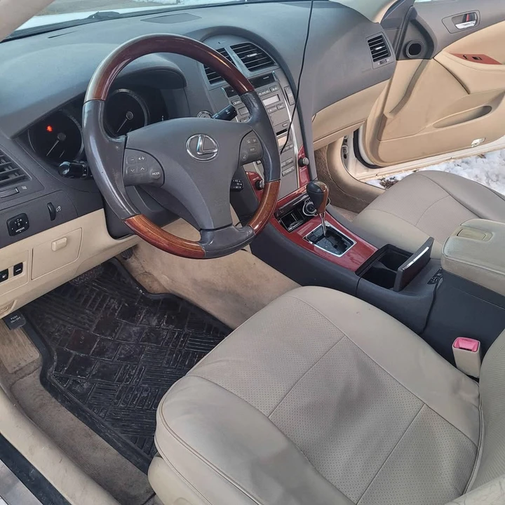 2008 Lexus ES 5th Gen - Image 5 of 7