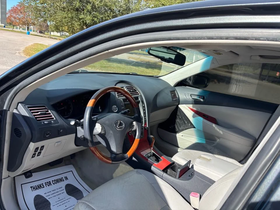 2008 Lexus ES 5th Gen - Image 11 of 14