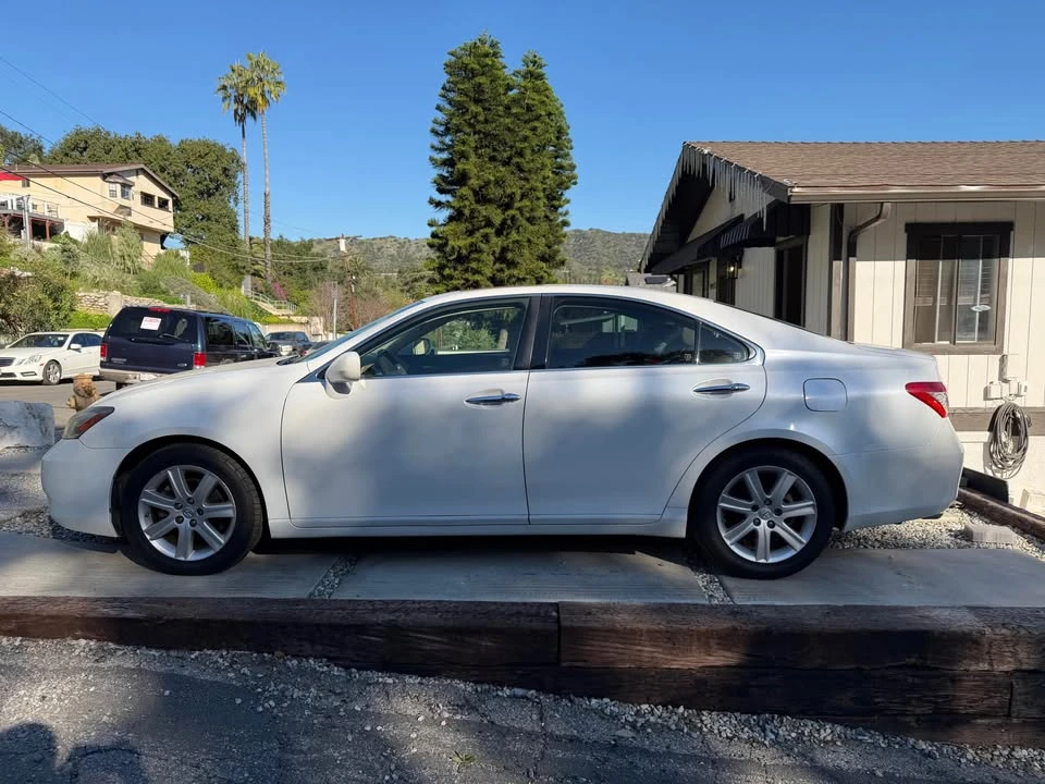 2008 Lexus ES 4th Gen - Image 3 of 9