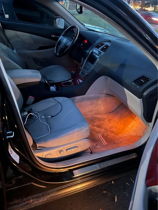 2008 Lexus ES 5th Gen - Image 11 of 13