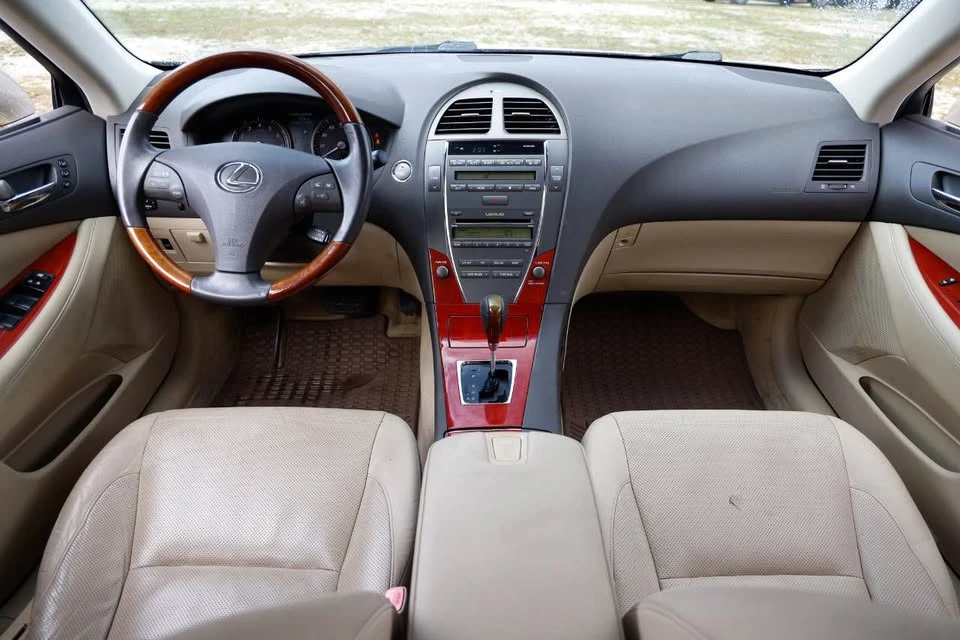 2008 Lexus ES 4th Gen - Image 8 of 16