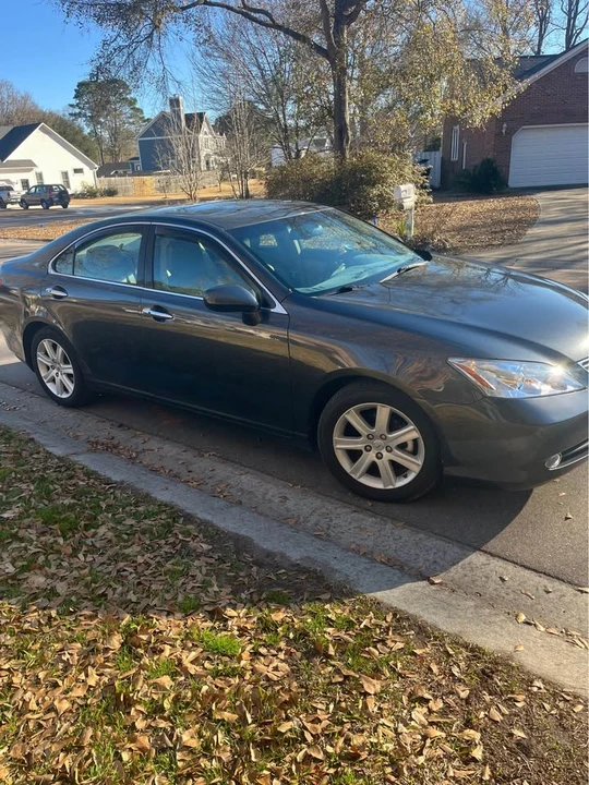 2008 Lexus ES 5th Gen - Image 2 of 2